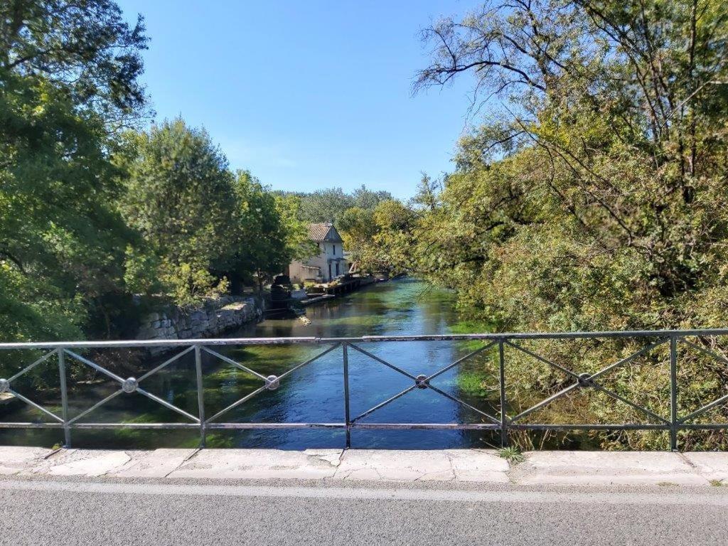 Gite Dans Les Pins Avec Piscine Villa Mazan Exterior photo